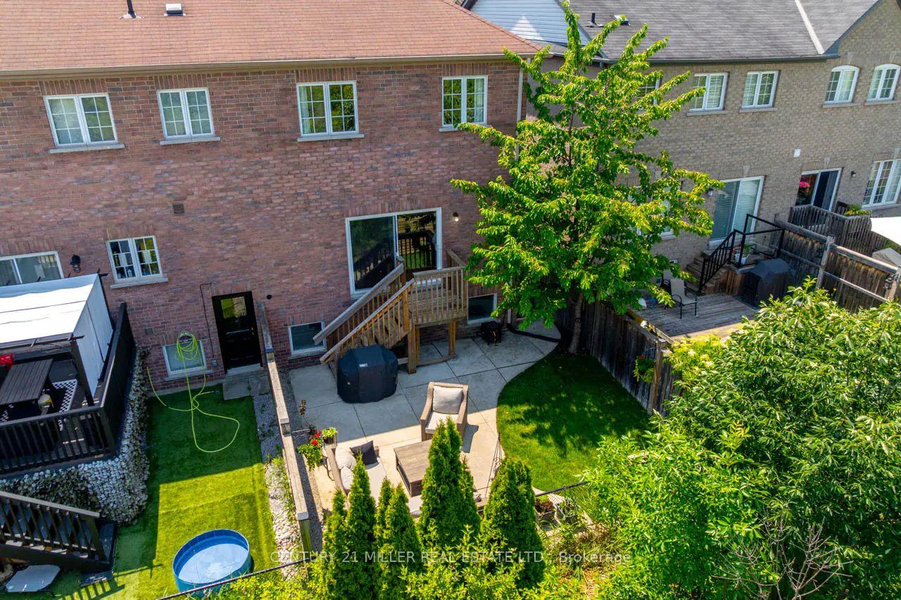 Photo 4 of 317 Hobbs Crescent, Milton, Clarke — HOMEH