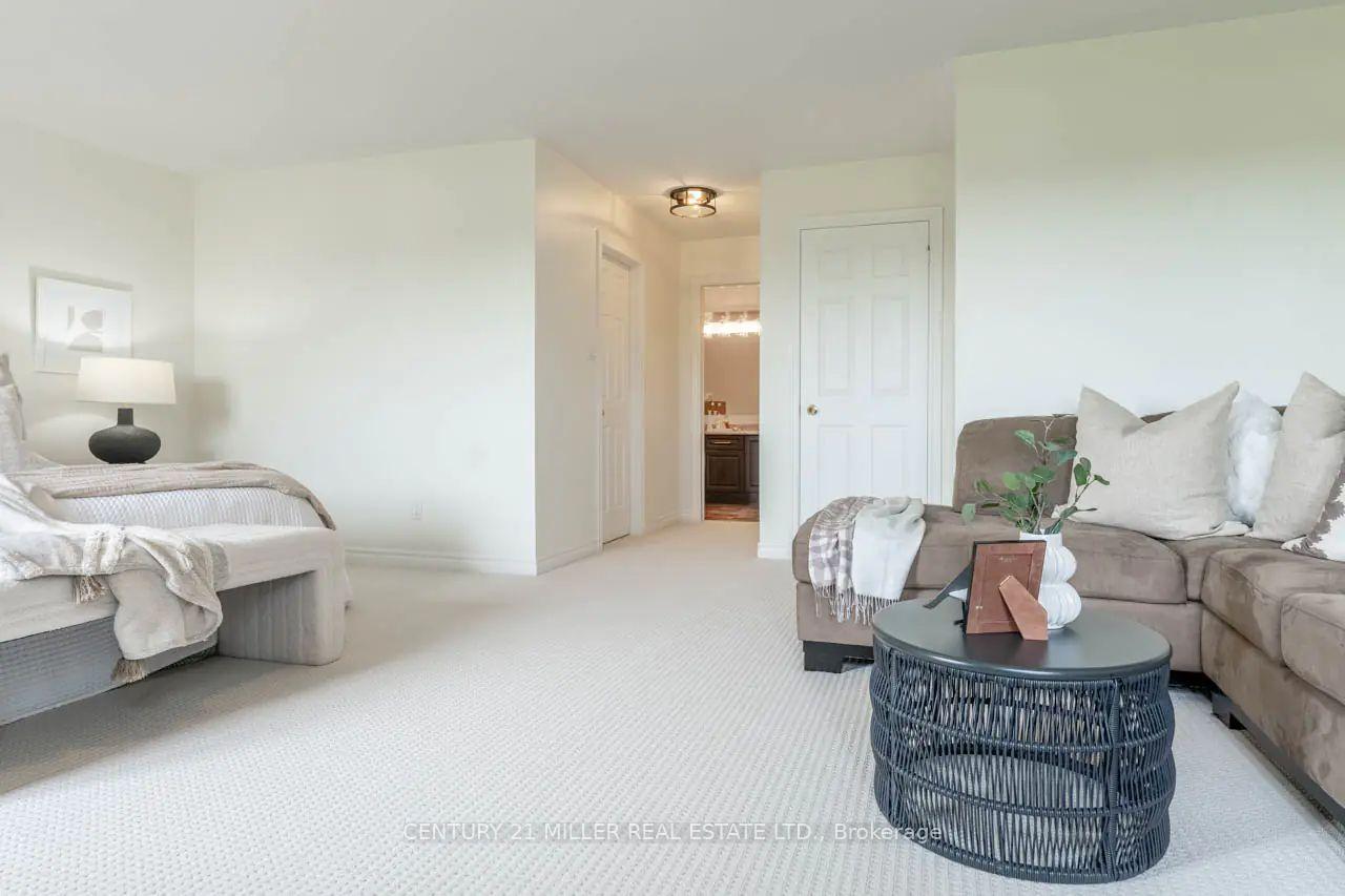 Photo 7 of 317 Hobbs Crescent, Milton, Clarke — HOMEH
