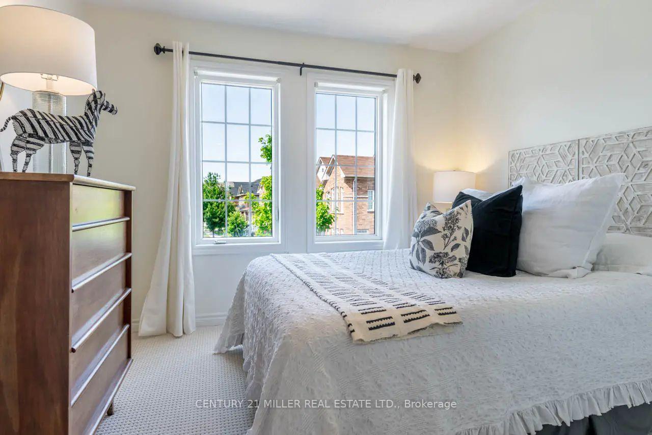 Photo 8 of 317 Hobbs Crescent, Milton, Clarke — HOMEH