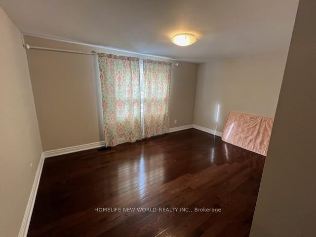 Photo 5 of 39 Walkerton Drive, Markham, Bullock — HOMEH