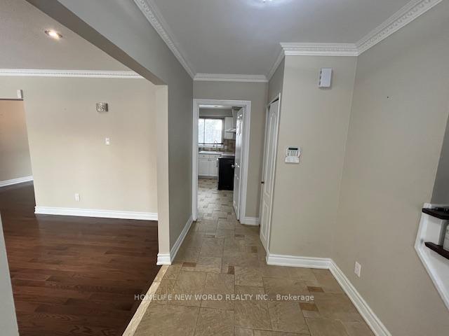 Photo 10 of 39 Walkerton Drive, Markham, Bullock — HOMEH