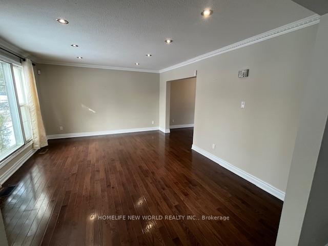 Photo 11 of 39 Walkerton Drive, Markham, Bullock — HOMEH