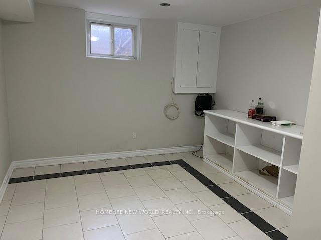 Photo 16 of 39 Walkerton Drive, Markham, Bullock — HOMEH