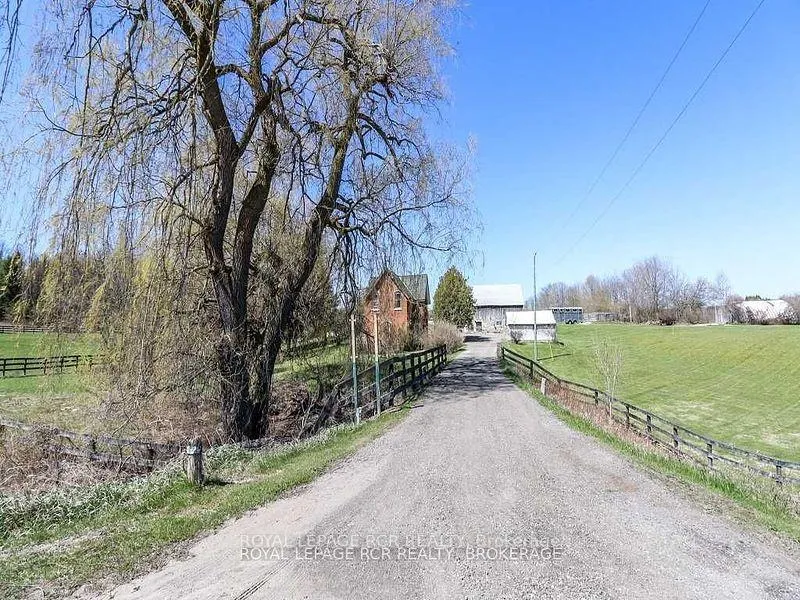 Photo 3 of 1148 10th Side Road, New Tecumseth, Rural New Tecumseth — HOMEH