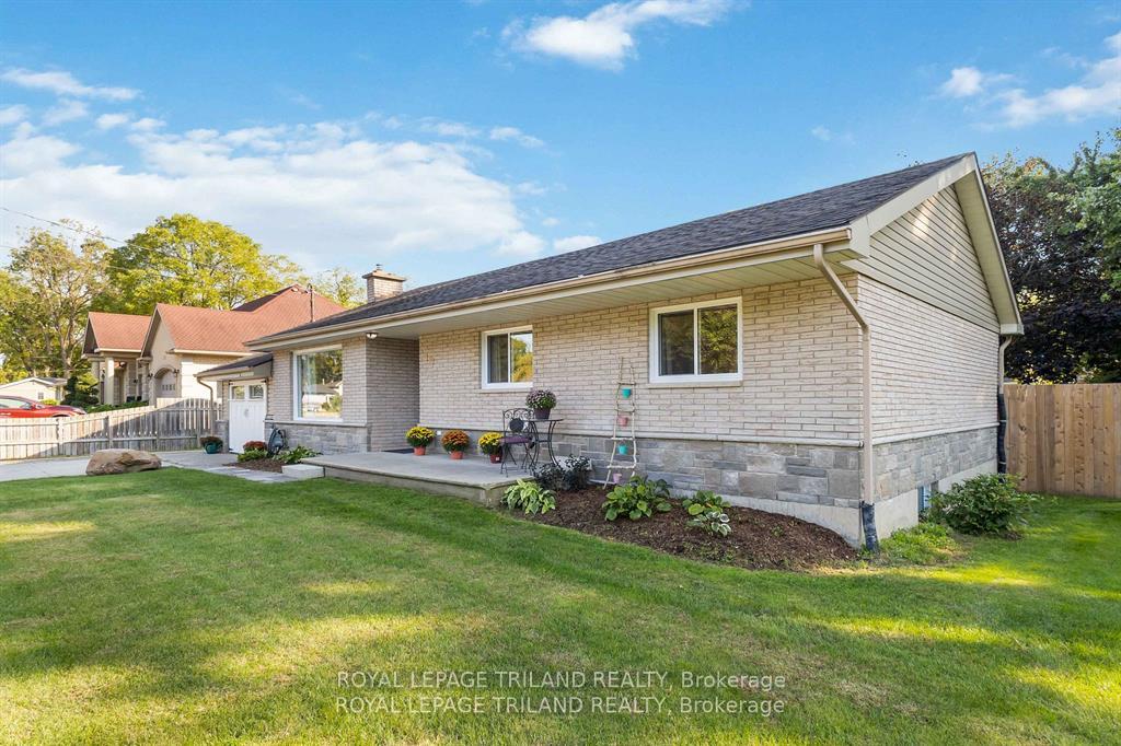 Photo 1 of 191 Bethany Street, North Middlesex, Parkhill — HOMEH