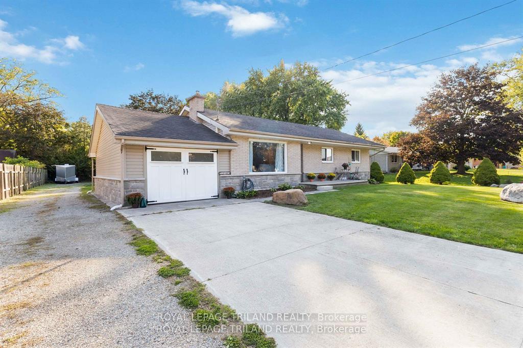 Photo 3 of 191 Bethany Street, North Middlesex, Parkhill — HOMEH