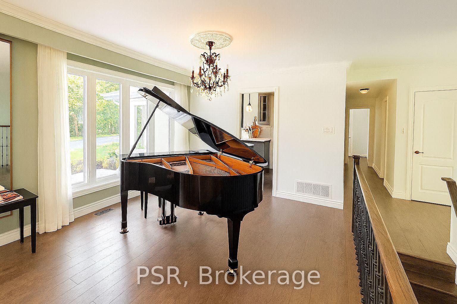 Photo 7 of 1554 Randor Drive, Mississauga, Lorne Park — HOMEH