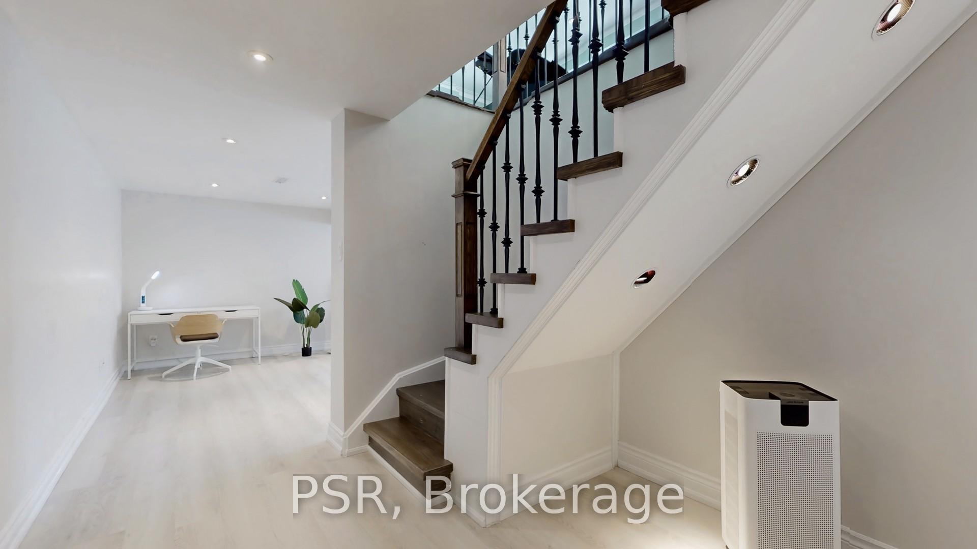 Photo 26 of 1554 Randor Drive, Mississauga, Lorne Park — HOMEH