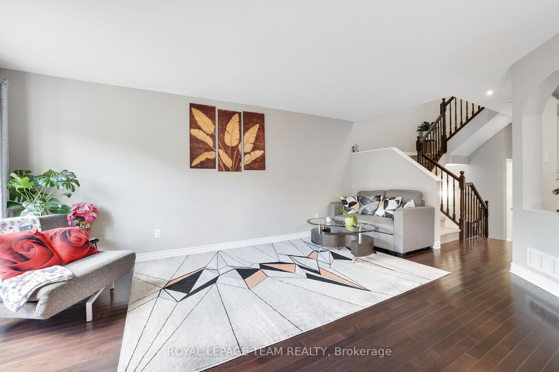 Photo 8 of 338 Gerry Lalonde Drive, Ottawa, Avalon West — HOMEH