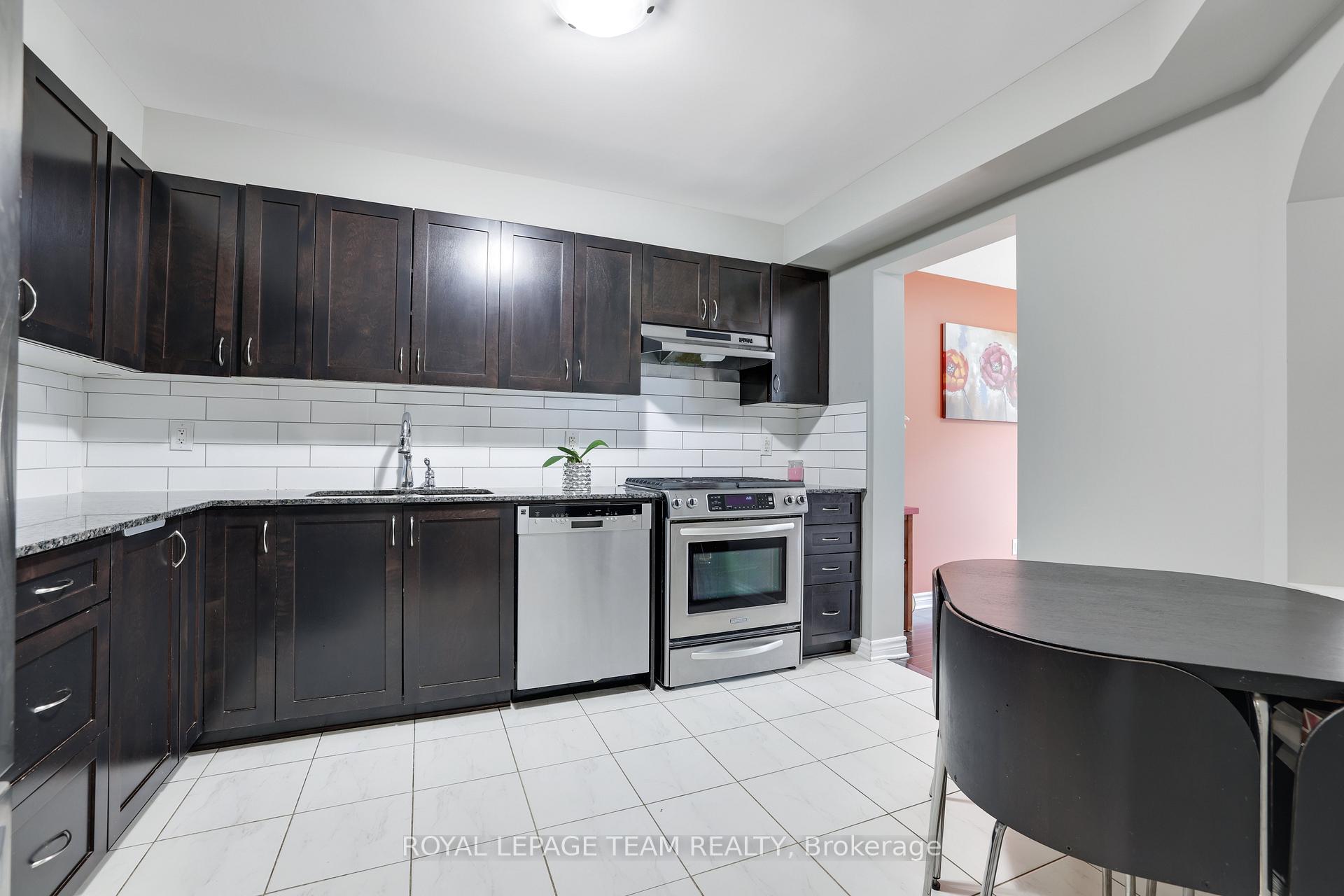 Photo 15 of 338 Gerry Lalonde Drive, Ottawa, Avalon West — HOMEH