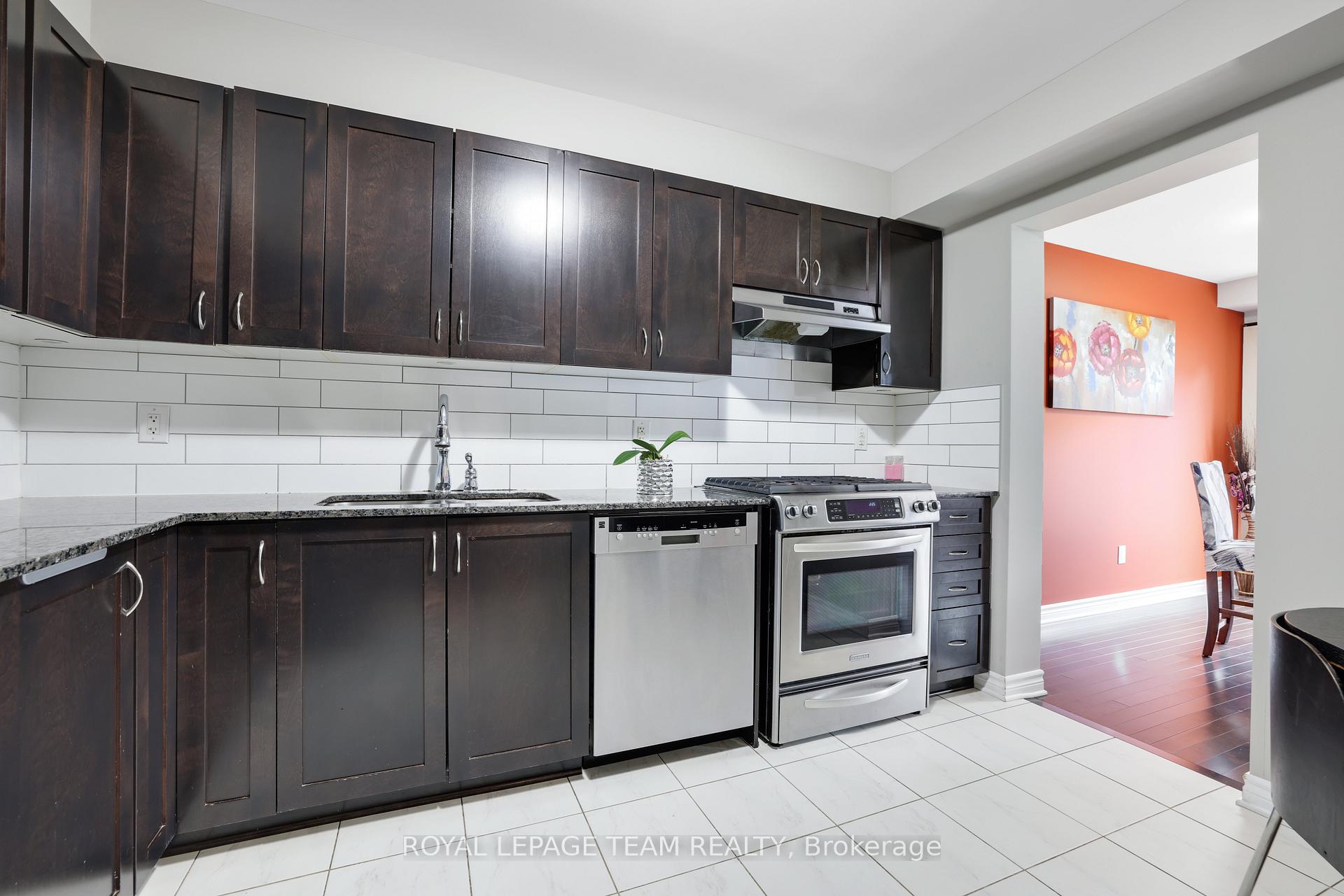 Photo 16 of 338 Gerry Lalonde Drive, Ottawa, Avalon West — HOMEH