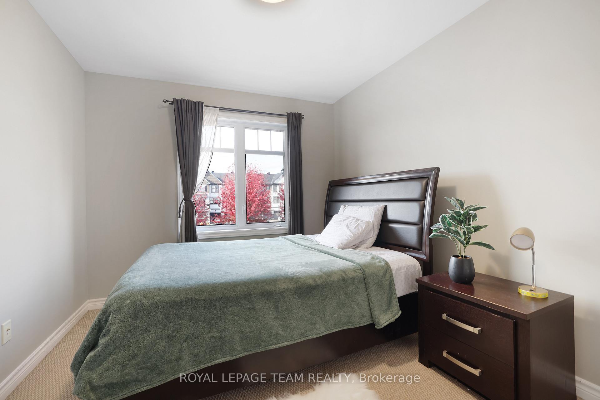 Photo 21 of 338 Gerry Lalonde Drive, Ottawa, Avalon West — HOMEH
