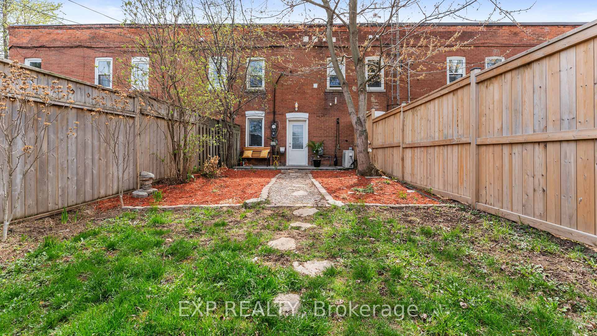 Photo 24 of 3224 Steeles Avenue W, Milton, Scott — HOMEH