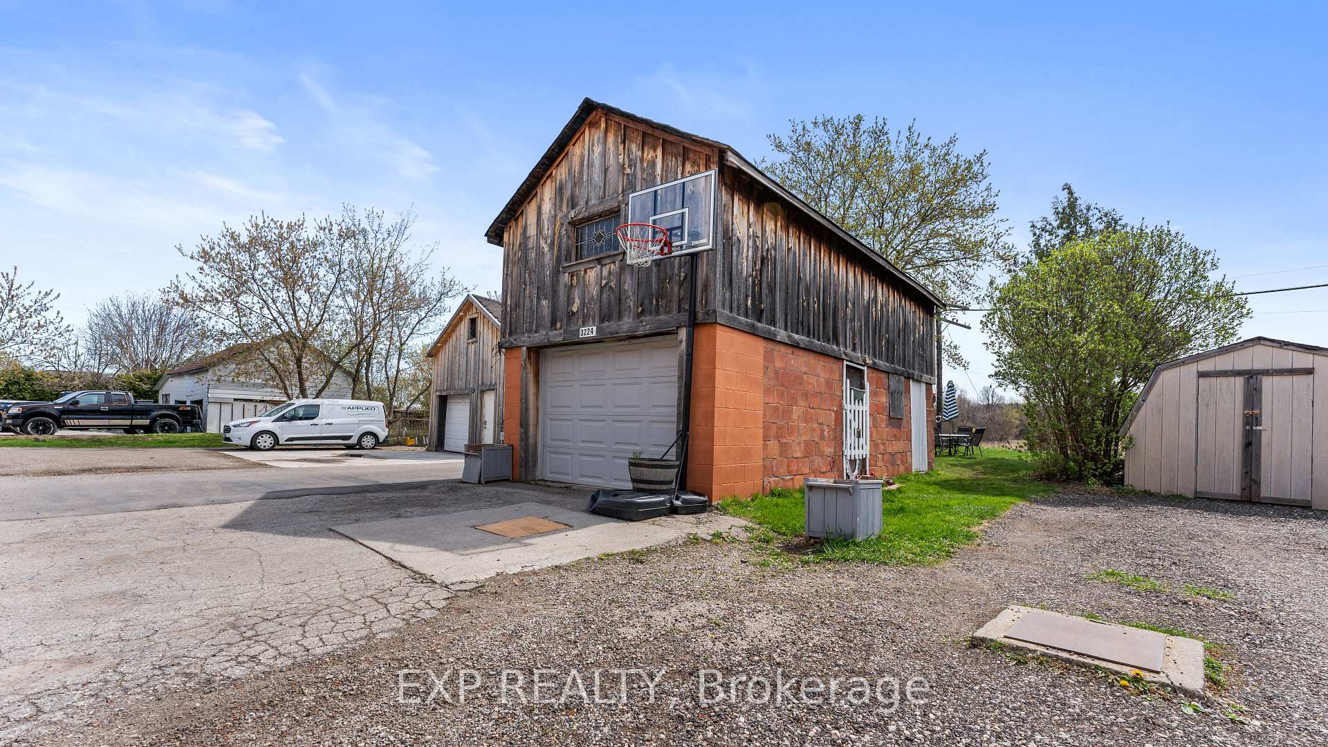 Photo 26 of 3224 Steeles Avenue W, Milton, Scott — HOMEH