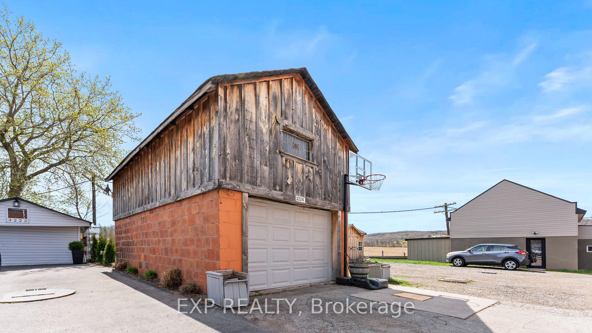 Photo 29 of 3224 Steeles Avenue W, Milton, Scott — HOMEH