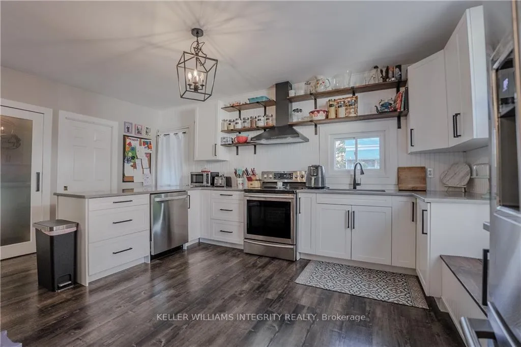 Photo 9 of 22 Bishop Street N, North Glengarry, Alexandria — HOMEH