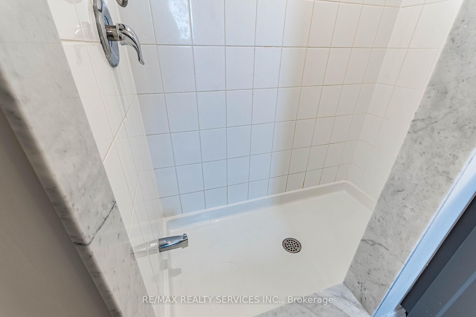 Photo 22 of Unit 20, 8273 Tulip Tree Drive, Niagara Falls, Brown — HOMEH