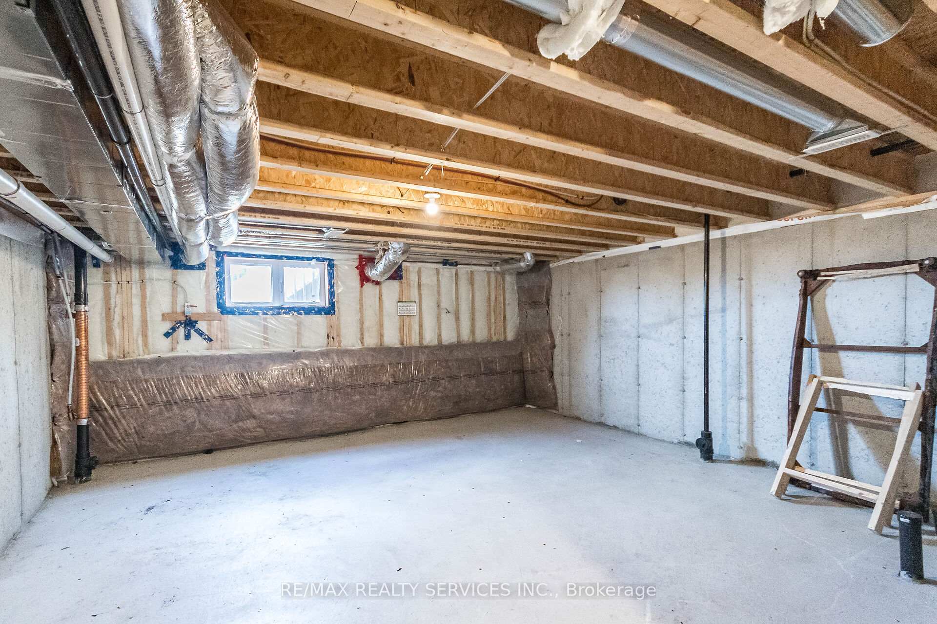 Photo 31 of Unit 20, 8273 Tulip Tree Drive, Niagara Falls, Brown — HOMEH