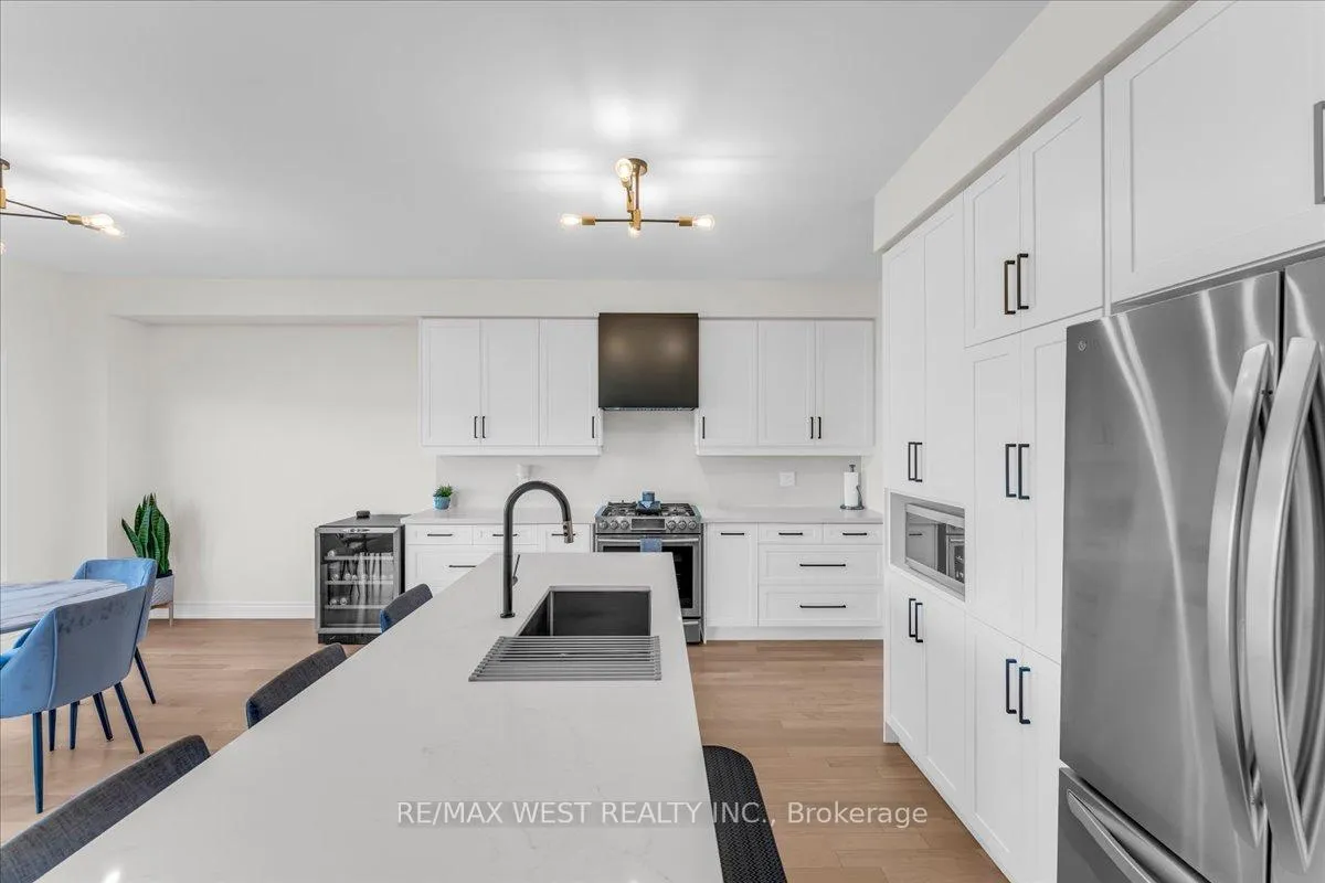Photo 15 of 16 Janes Crescent, New Tecumseth, Rural New Tecumseth — HOMEH