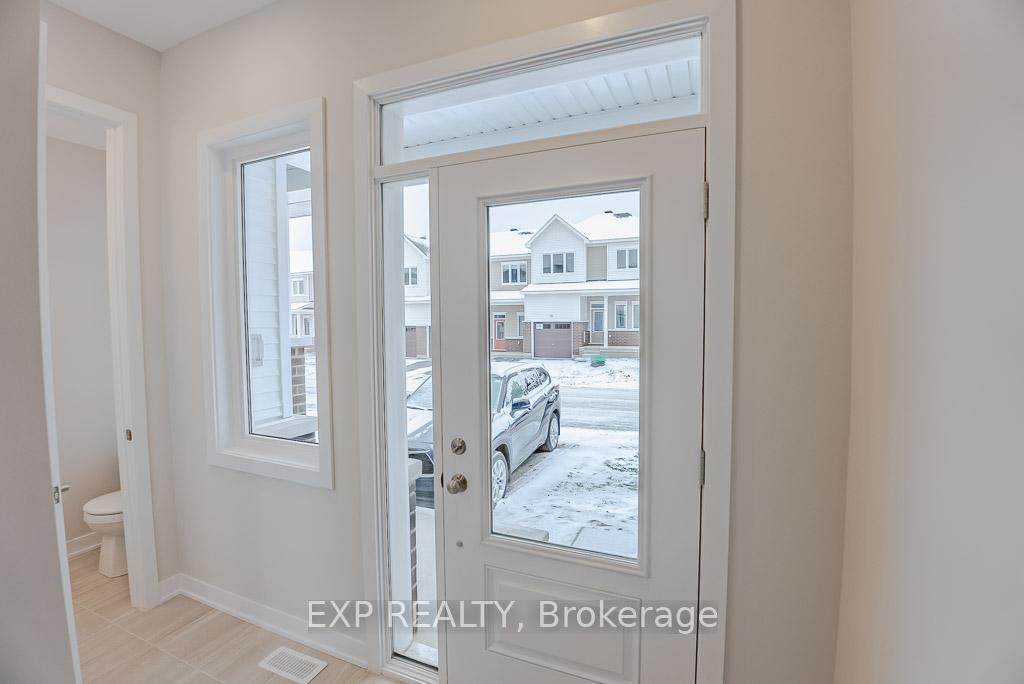 Photo 3 of 102 Pizzicato Street, Ottawa, Mer Bleue/Bradley Estates/Anderson Park — HOMEH