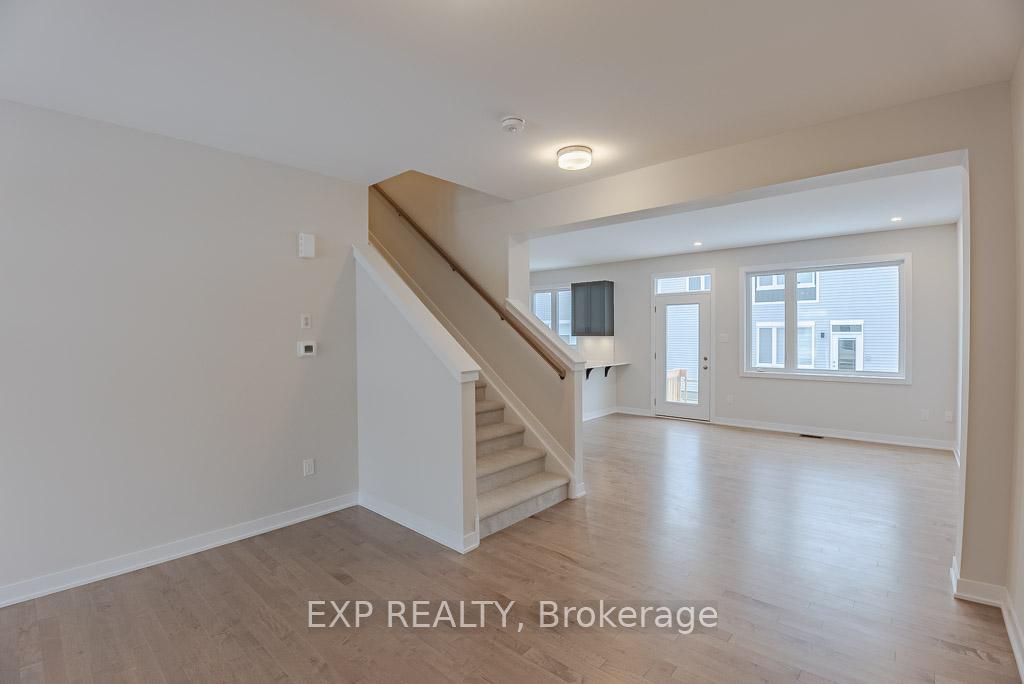 Photo 7 of 102 Pizzicato Street, Ottawa, Mer Bleue/Bradley Estates/Anderson Park — HOMEH