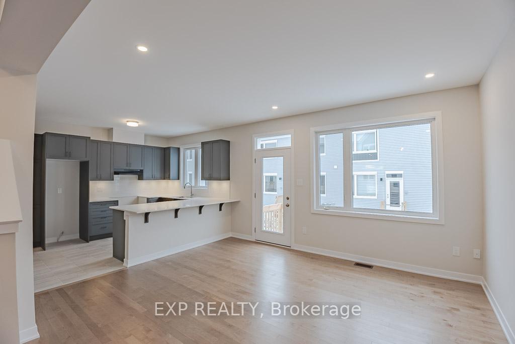 Photo 10 of 102 Pizzicato Street, Ottawa, Mer Bleue/Bradley Estates/Anderson Park — HOMEH