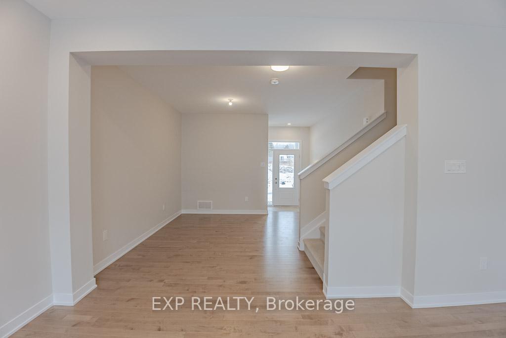 Photo 14 of 102 Pizzicato Street, Ottawa, Mer Bleue/Bradley Estates/Anderson Park — HOMEH