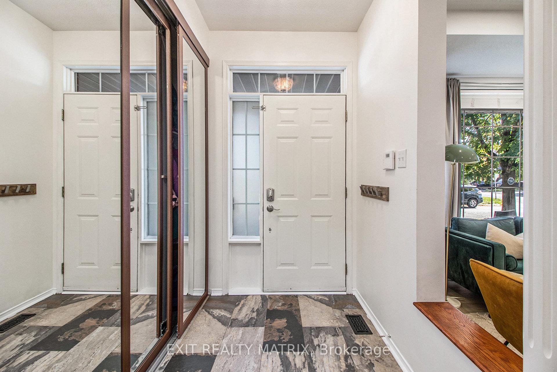 Photo 4 of 2205 Blue Willow Crescent, Ottawa, Chapel Hill South - Orleans Village — HOMEH