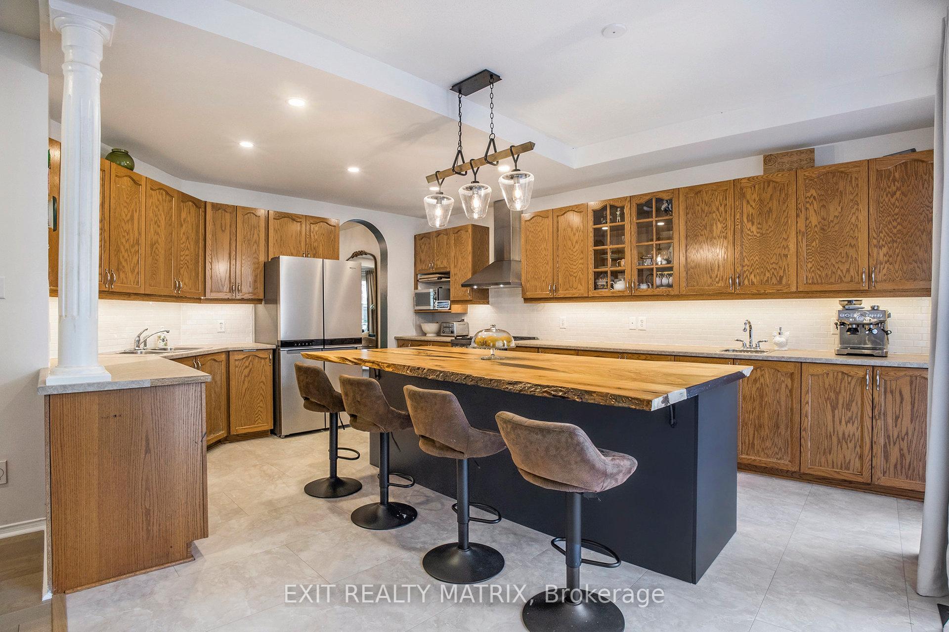 Photo 19 of 2205 Blue Willow Crescent, Ottawa, Chapel Hill South - Orleans Village — HOMEH