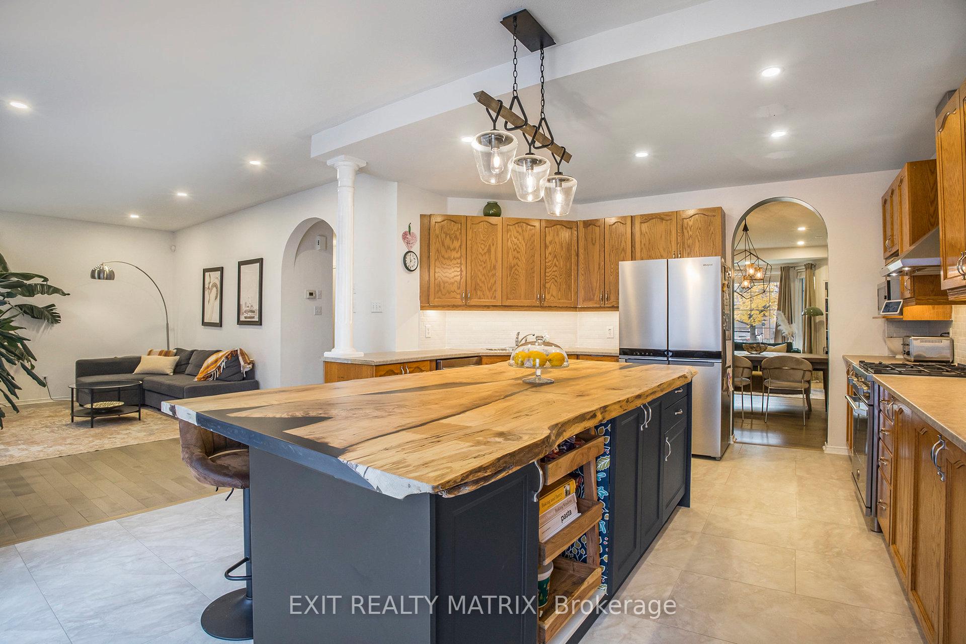 Photo 23 of 2205 Blue Willow Crescent, Ottawa, Chapel Hill South - Orleans Village — HOMEH