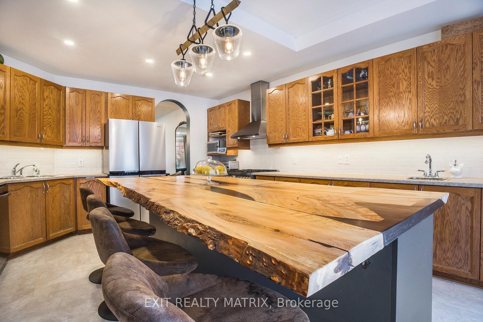 Photo 24 of 2205 Blue Willow Crescent, Ottawa, Chapel Hill South - Orleans Village — HOMEH