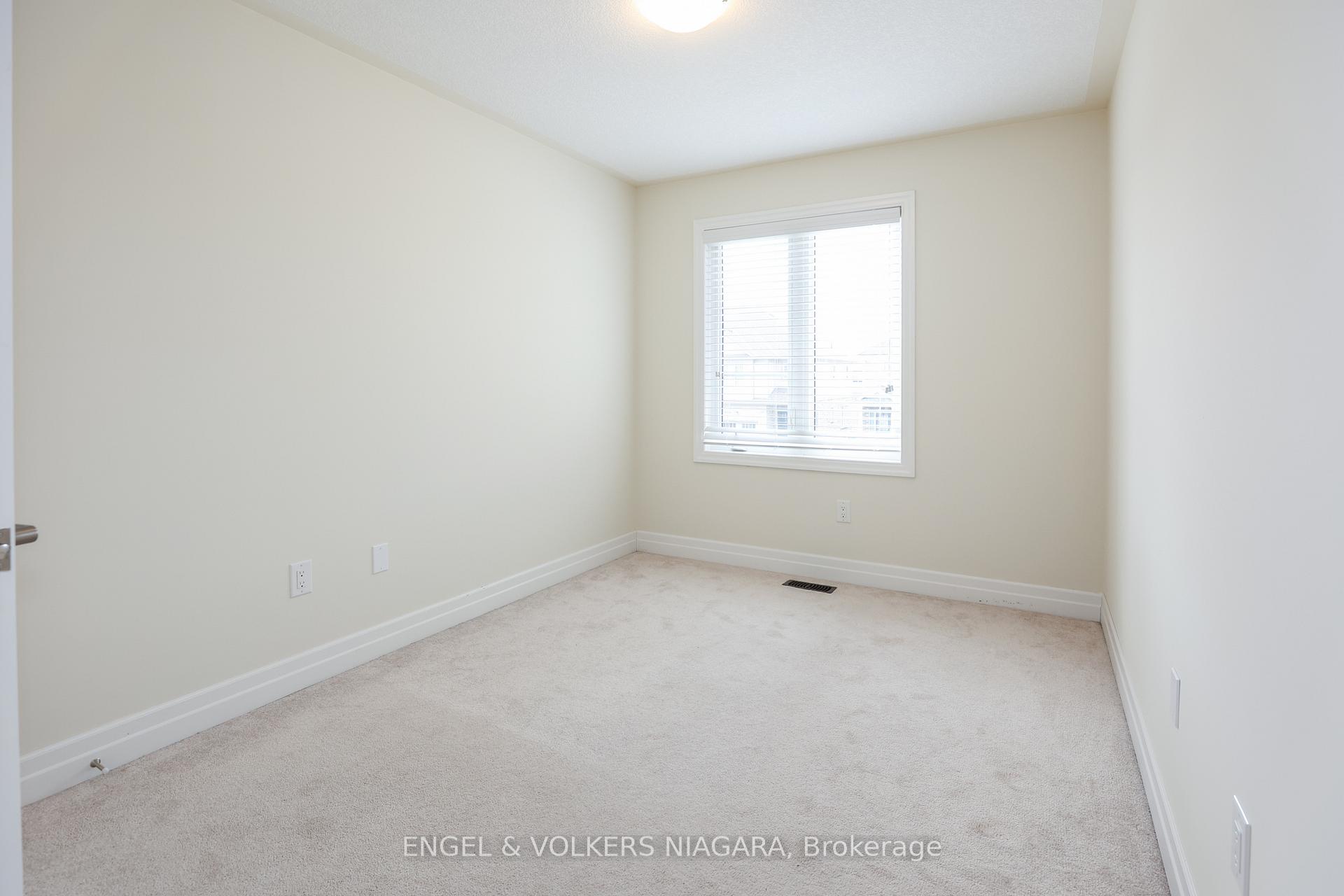 Photo 22 of 9514 Tallgrass Avenue, Niagara Falls, Lyons Creek — HOMEH