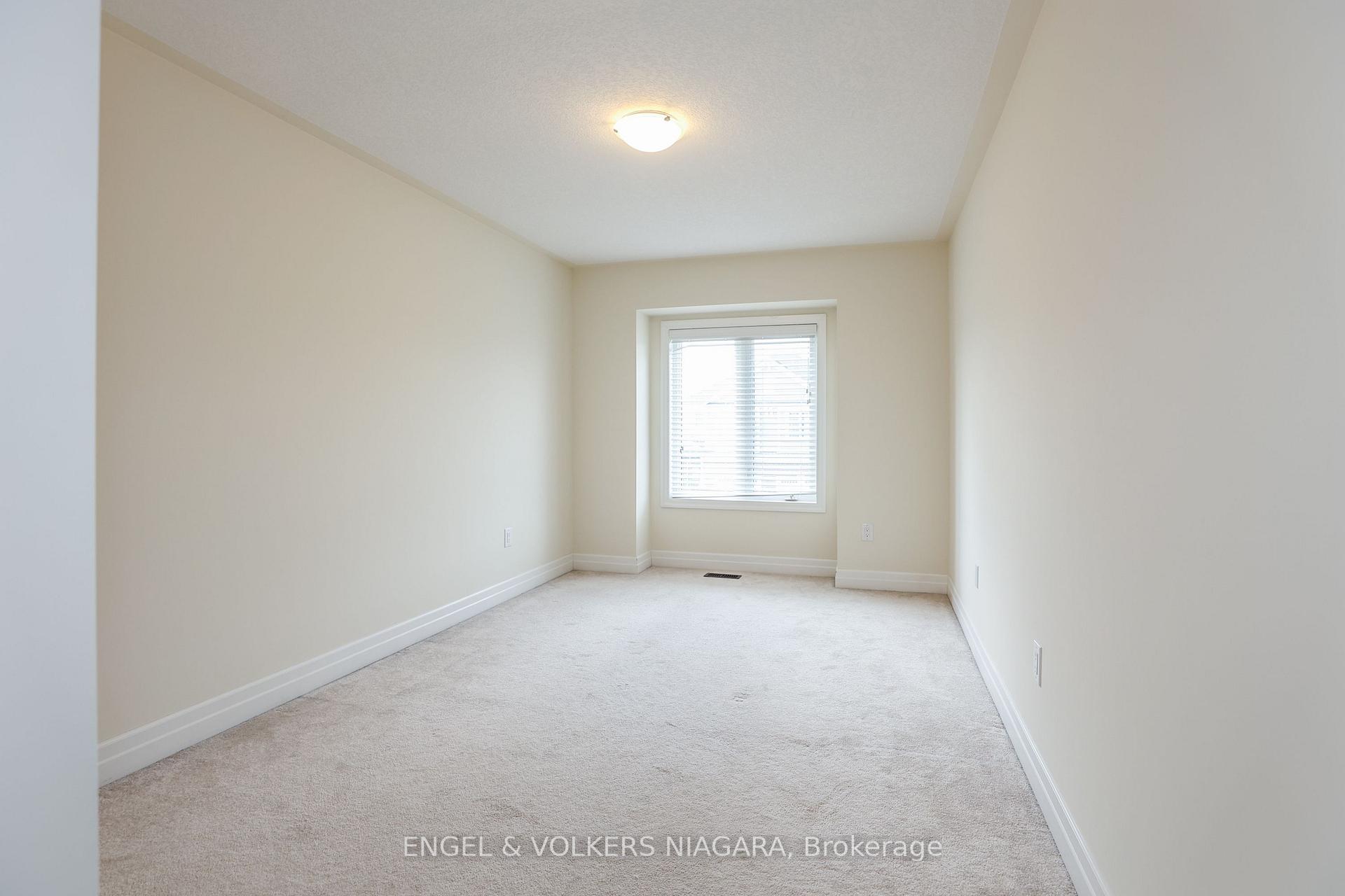 Photo 24 of 9514 Tallgrass Avenue, Niagara Falls, Lyons Creek — HOMEH