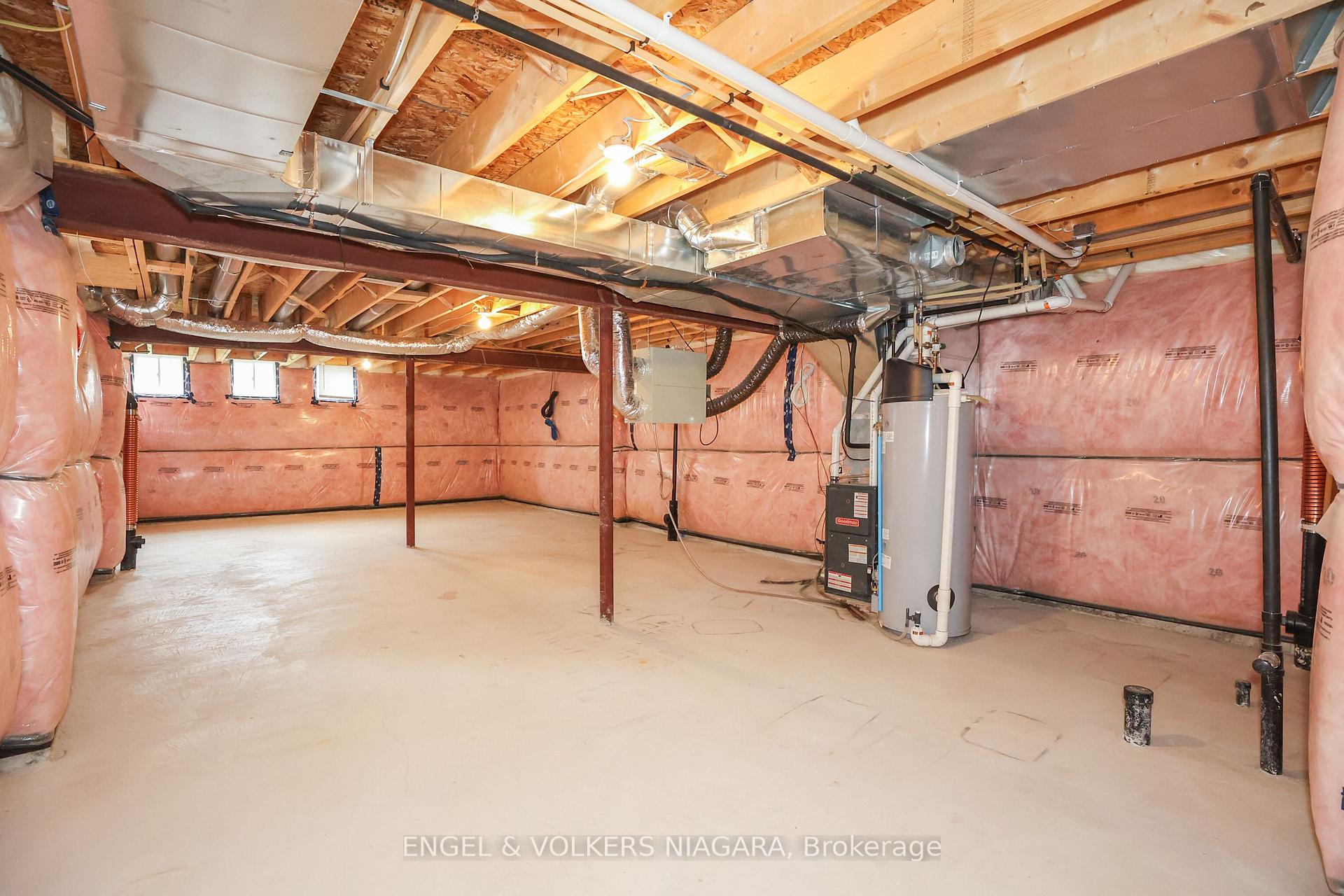 Photo 30 of 9514 Tallgrass Avenue, Niagara Falls, Lyons Creek — HOMEH