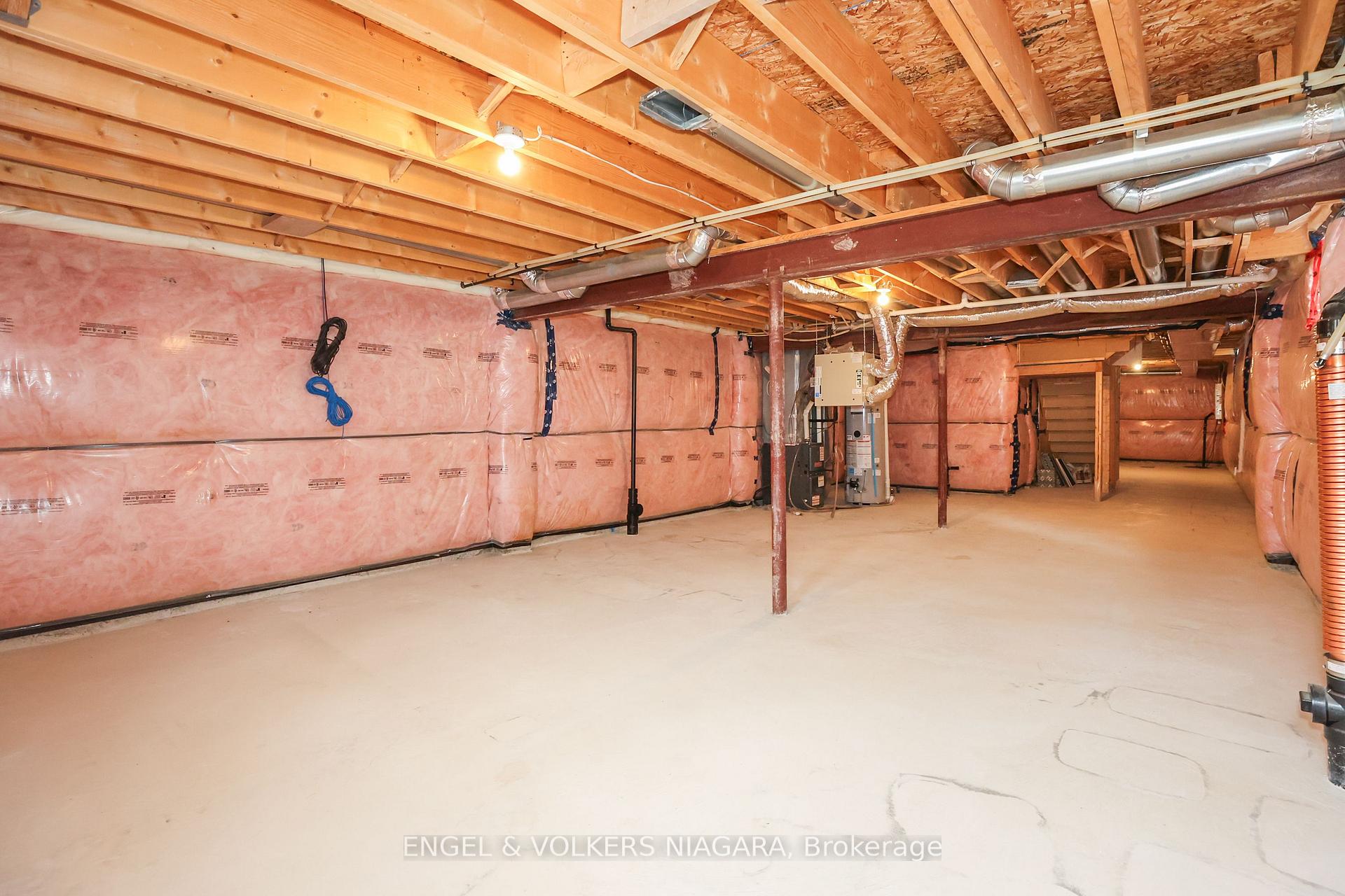 Photo 31 of 9514 Tallgrass Avenue, Niagara Falls, Lyons Creek — HOMEH