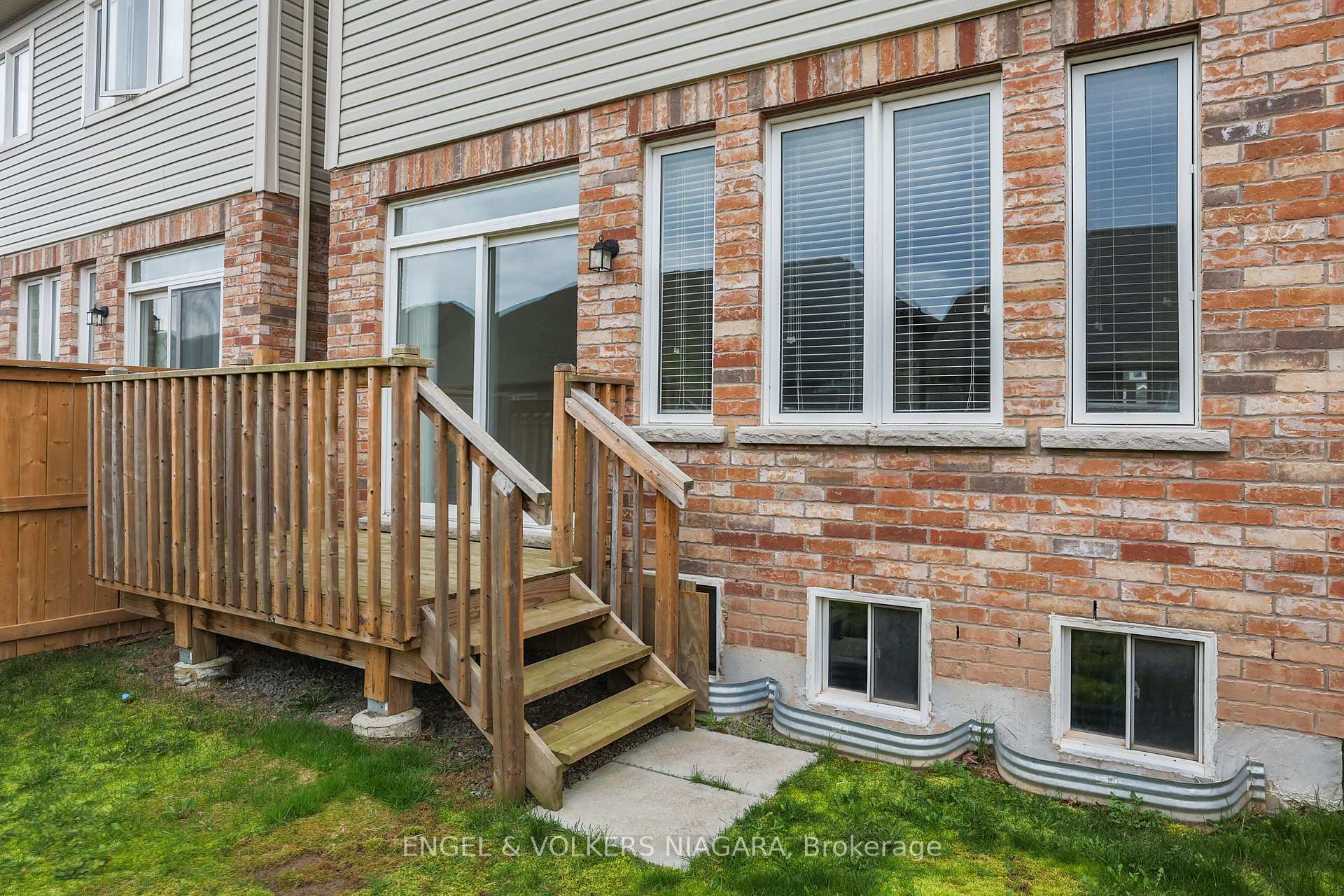 Photo 37 of 9514 Tallgrass Avenue, Niagara Falls, Lyons Creek — HOMEH