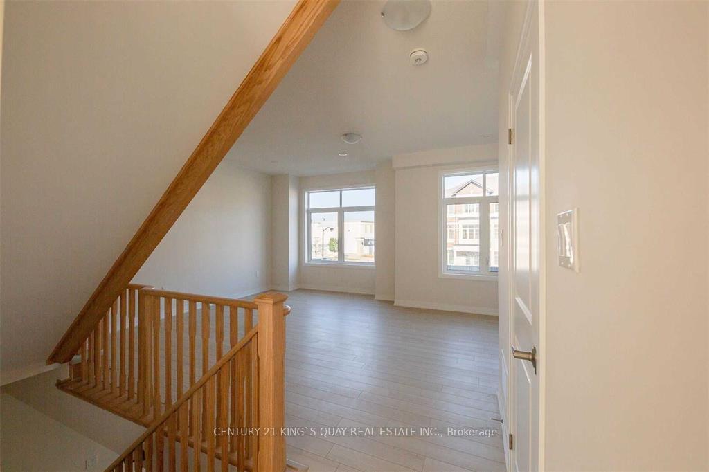 Photo 6 of 28 Floyd Ford Way, Markham, Box Grove — HOMEH