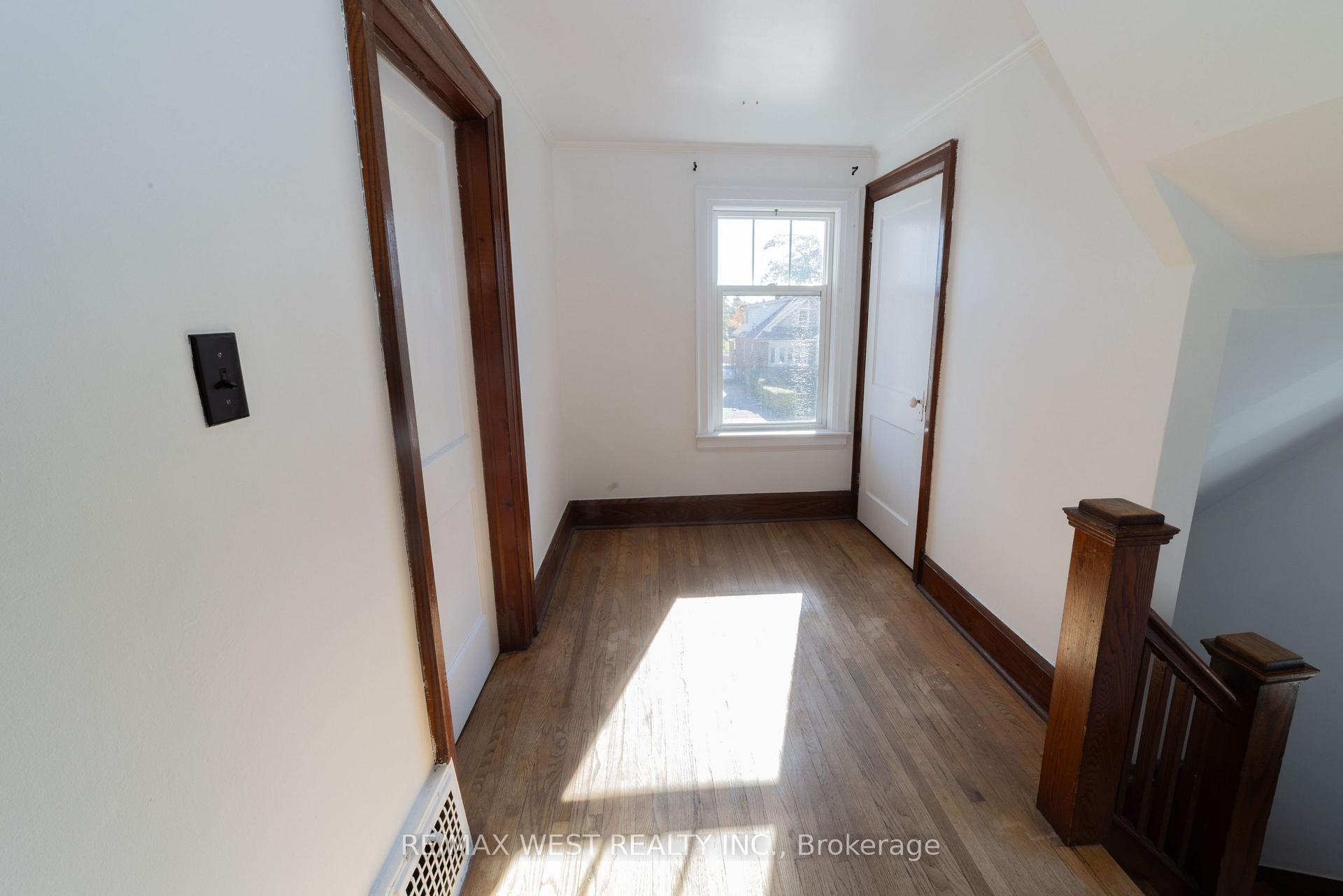 Photo 13 of 314 Gliddon Avenue, Oshawa, Central — HOMEH