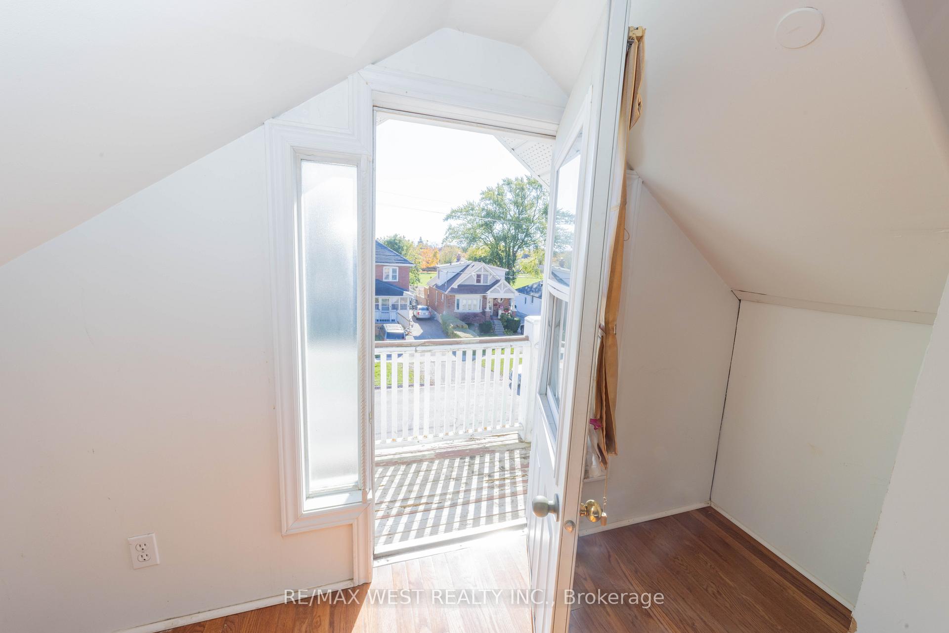 Photo 21 of 314 Gliddon Avenue, Oshawa, Central — HOMEH