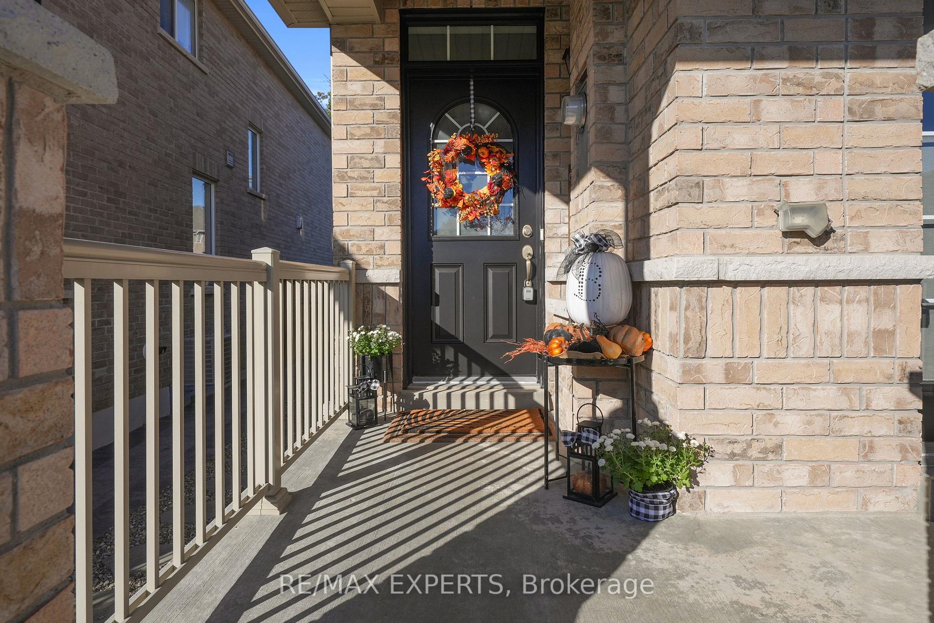 Photo 4 of 68 Sydie Lane, New Tecumseth, Tottenham — HOMEH