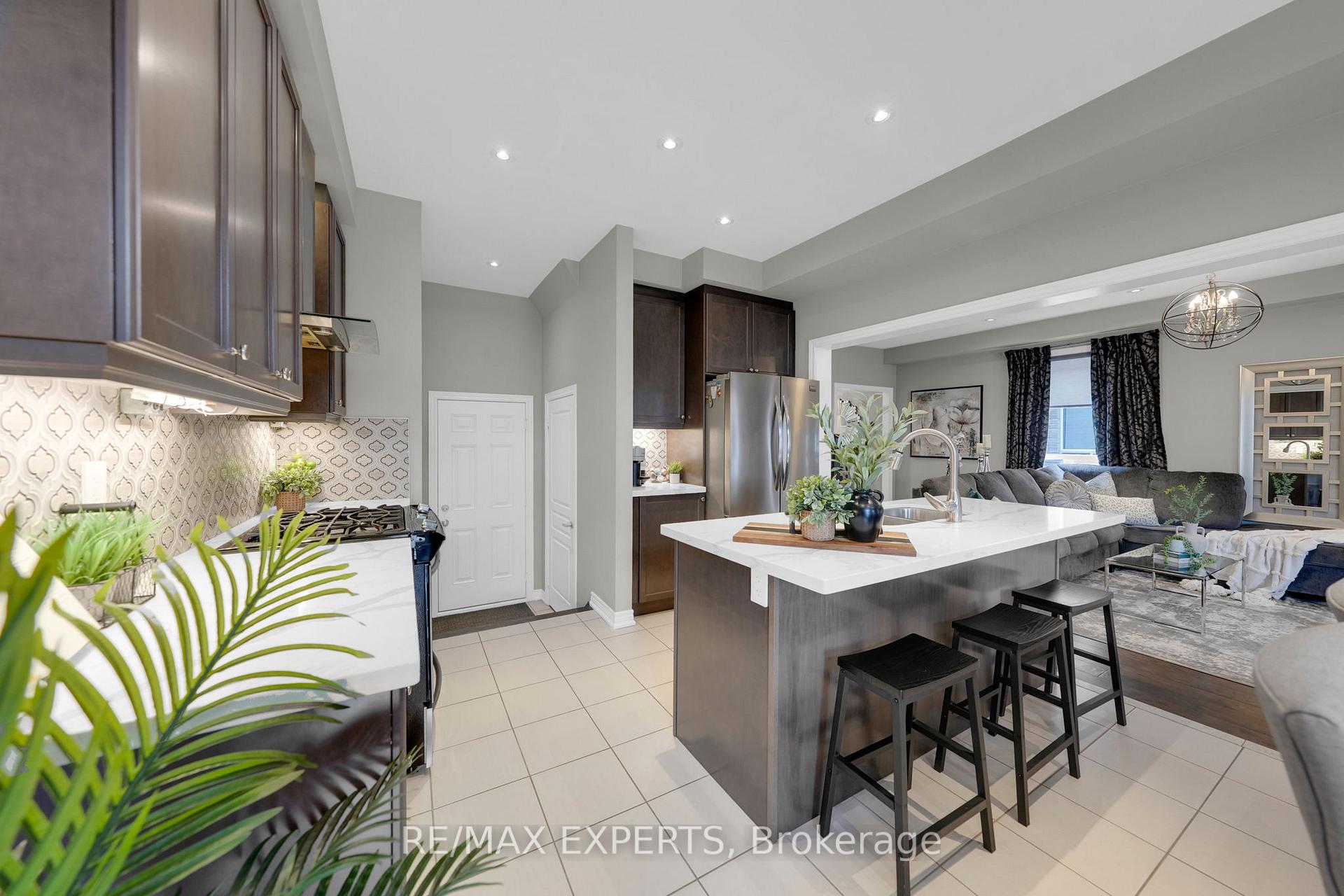 Photo 11 of 68 Sydie Lane, New Tecumseth, Tottenham — HOMEH