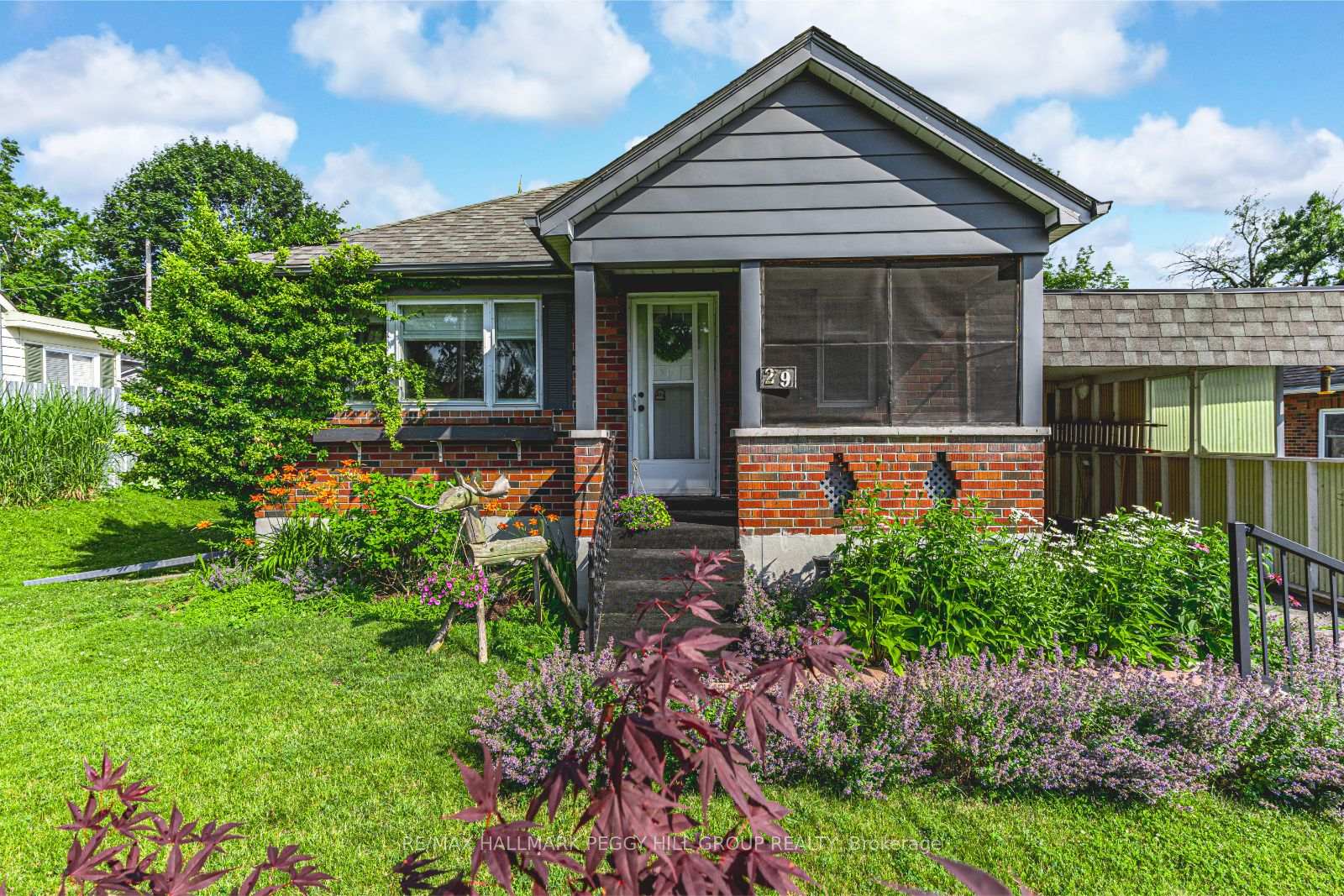 Photo 3 of 29 Argyle Avenue, Orillia — HOMEH