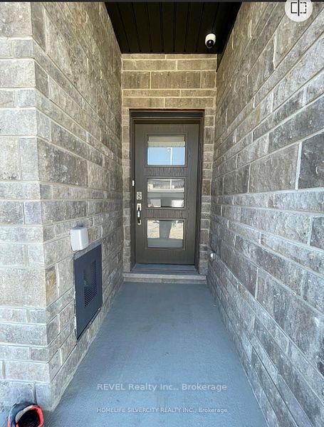 Photo 4 of 7397 Matteo Drive, Niagara Falls, Brown — HOMEH