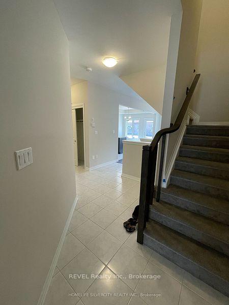 Photo 6 of 7397 Matteo Drive, Niagara Falls, Brown — HOMEH