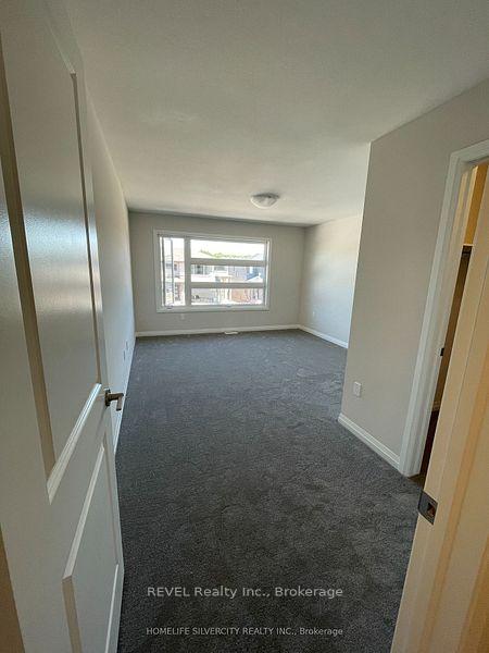 Photo 9 of 7397 Matteo Drive, Niagara Falls, Brown — HOMEH