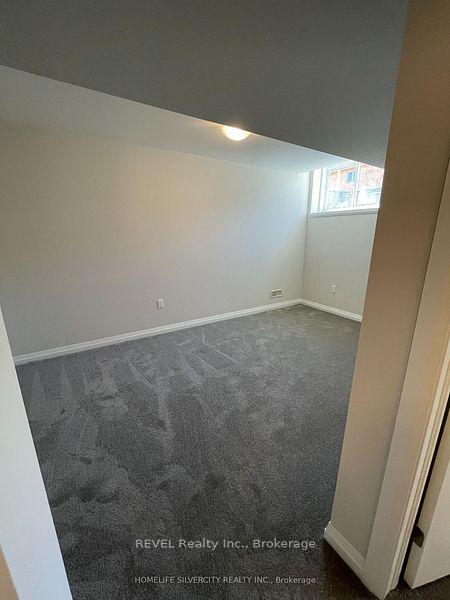 Photo 19 of 7397 Matteo Drive, Niagara Falls, Brown — HOMEH