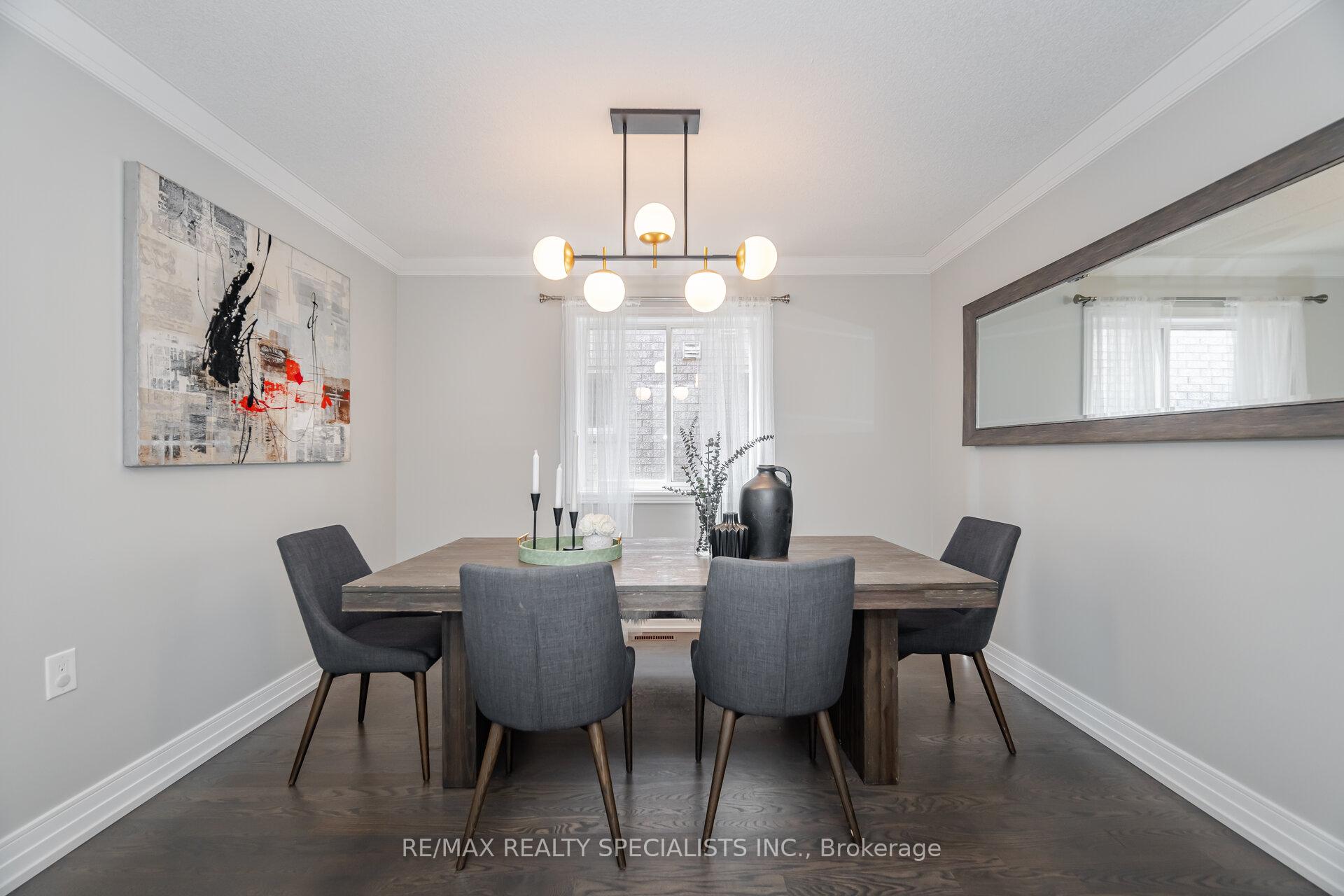 Photo 5 of 5196 Red Brush Drive, Mississauga, Hurontario — HOMEH