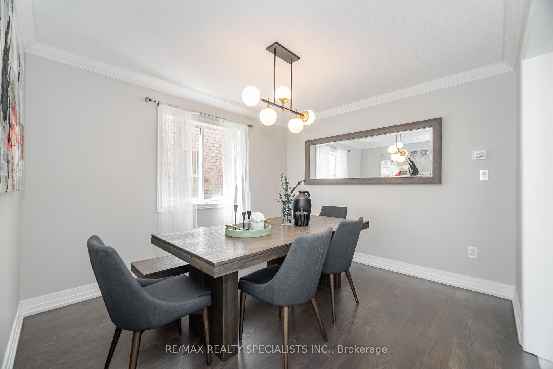 Photo 6 of 5196 Red Brush Drive, Mississauga, Hurontario — HOMEH