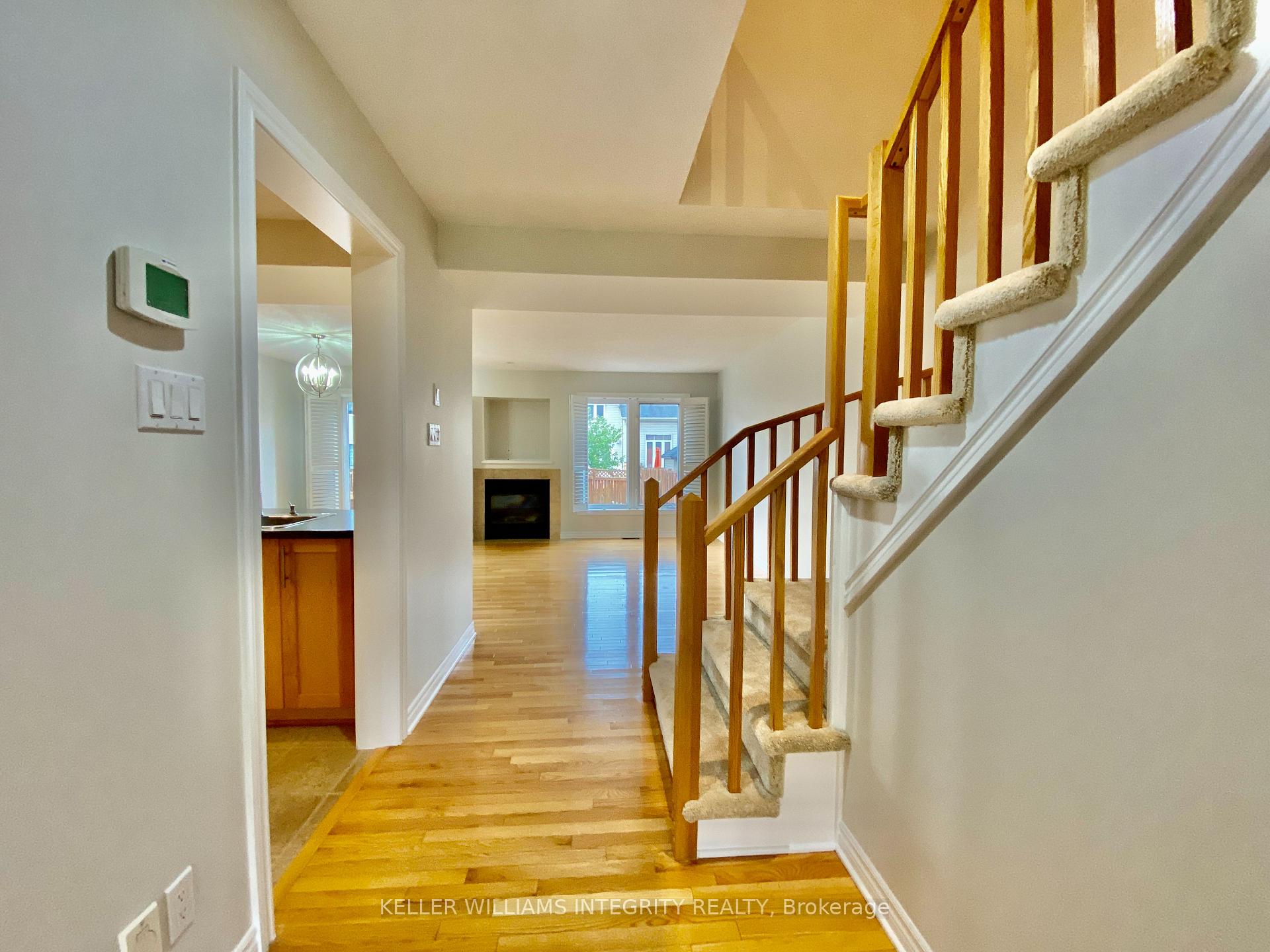 Photo 2 of 2053 Melette Crescent, Ottawa, Avalon East — HOMEH