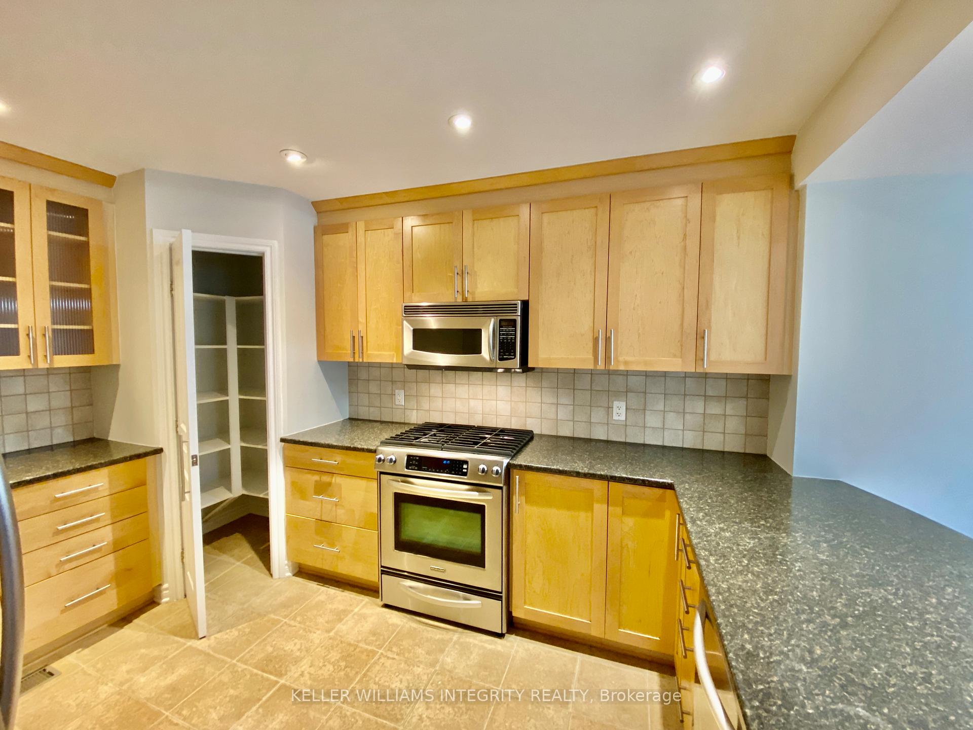 Photo 7 of 2053 Melette Crescent, Ottawa, Avalon East — HOMEH